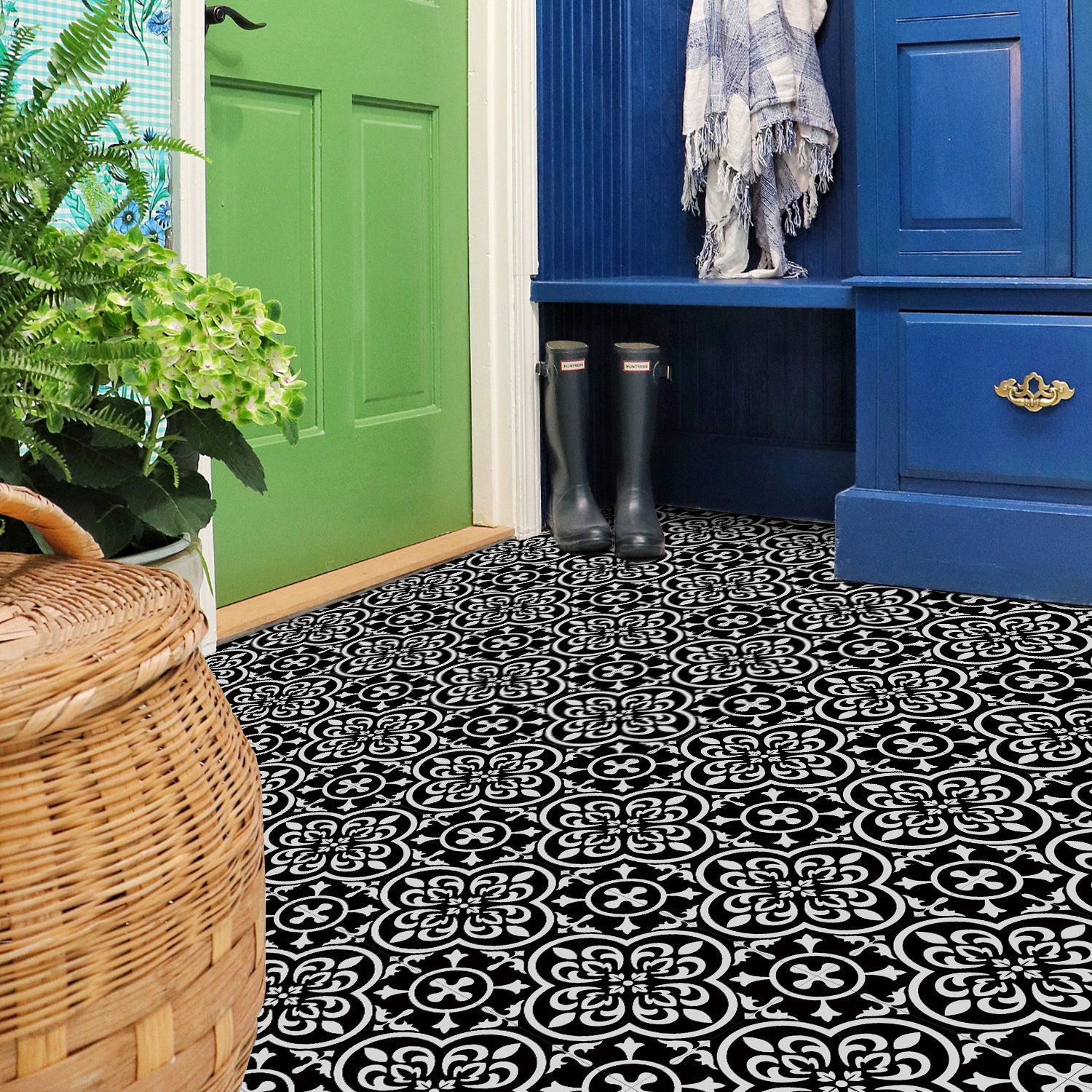 Vinyl Floor Tiles - Noir Blossom - Non-Slip Peel and Stick Flooring